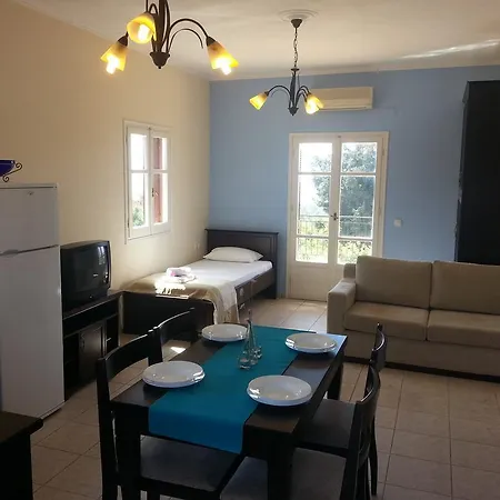 Cpt. Dennis Family Apartment