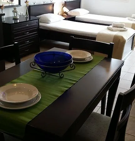 Cpt. Dennis Family Apartment *